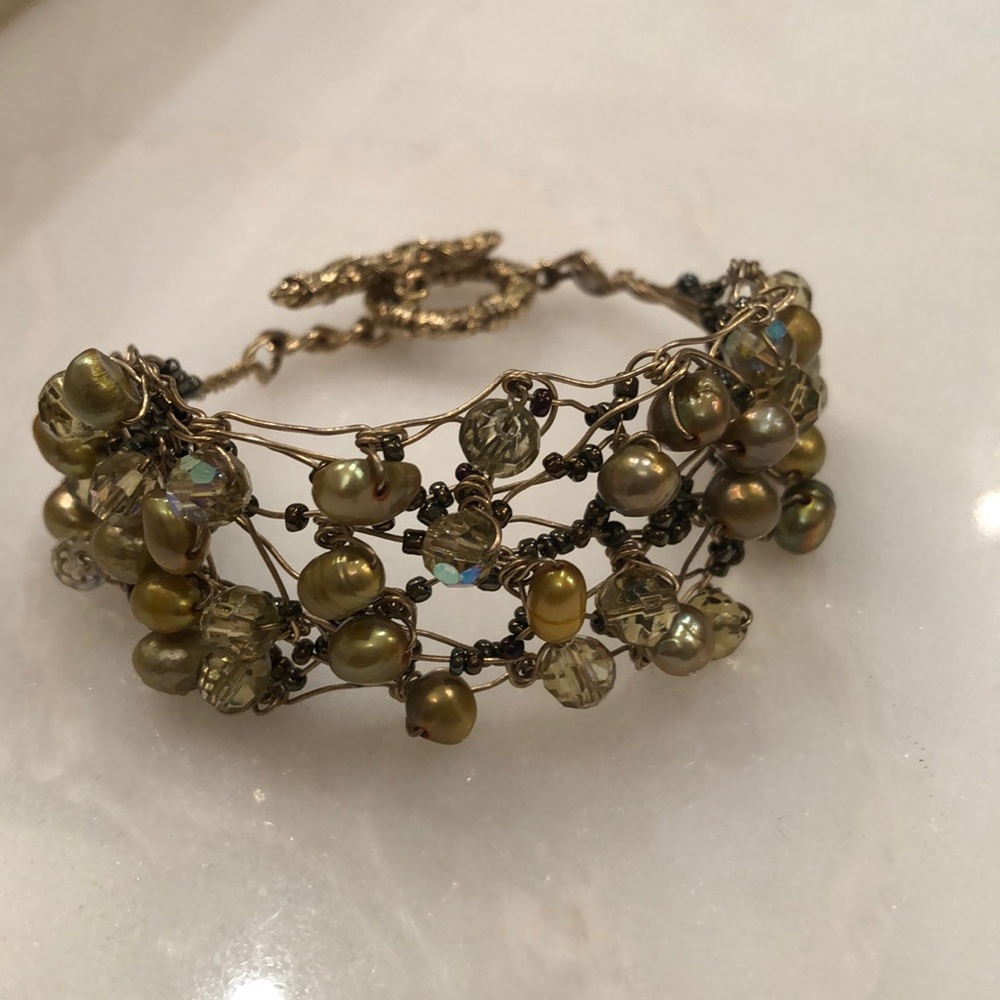 Handmade gold wire and stone bracelet